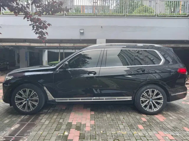BMW X7 — Фото автомобиля 5