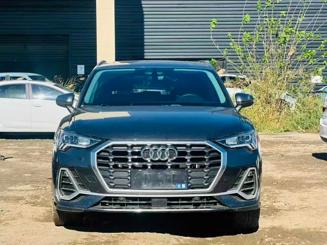 Audi Q3 — Фото автомобиля 2