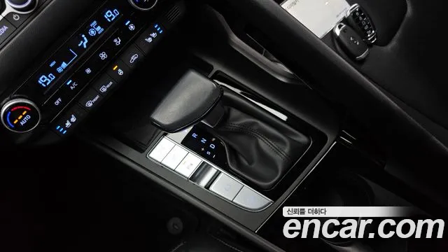Hyundai AVANTE Avante (CN7) — Фото автомобиля 9