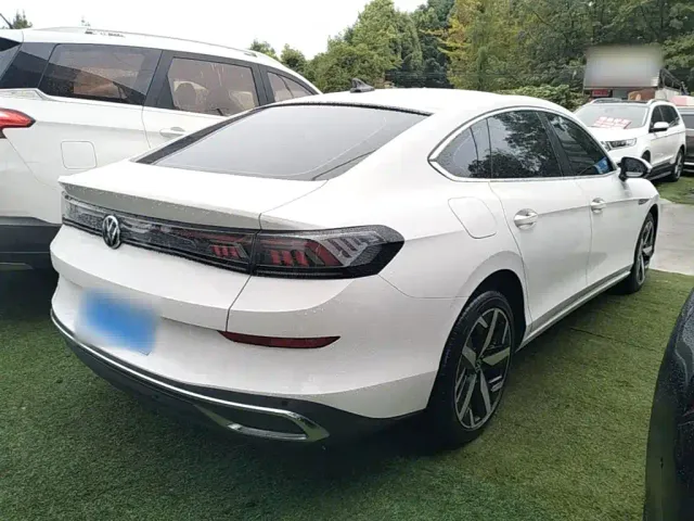 Volkswagen Lamando — Фото автомобиля 6