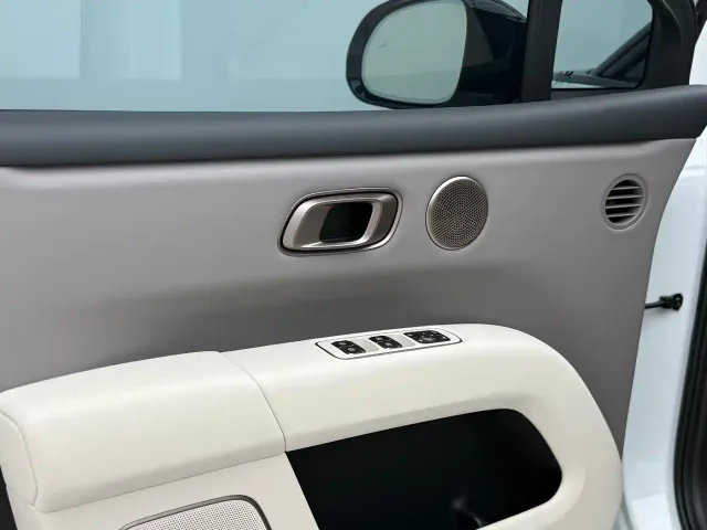 Li Auto i6 — Фото автомобиля 20