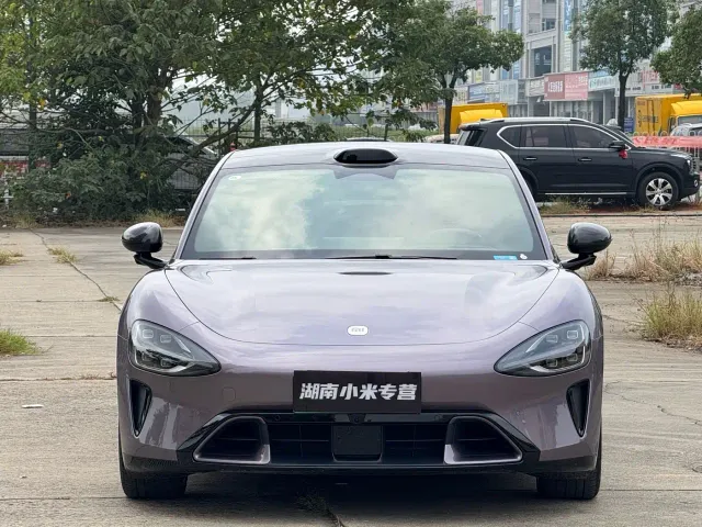 Xiaomi SU7 — Фото автомобиля 2