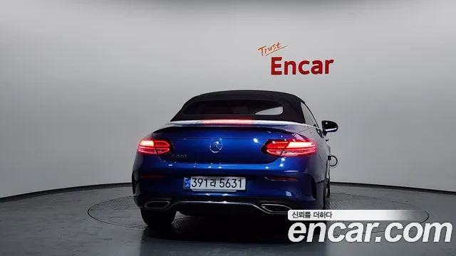 Mercedes-Benz C-Class — Фото автомобиля 4