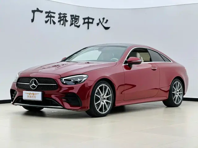 Фотография автомобиля — Mercedes-Benz E-Class