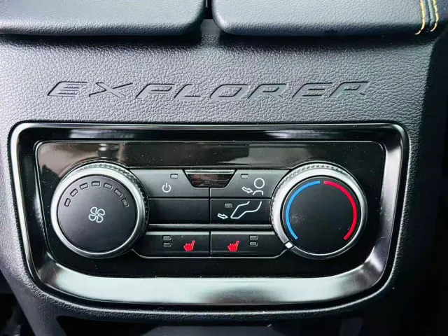 Ford Explorer — Фото автомобиля 17