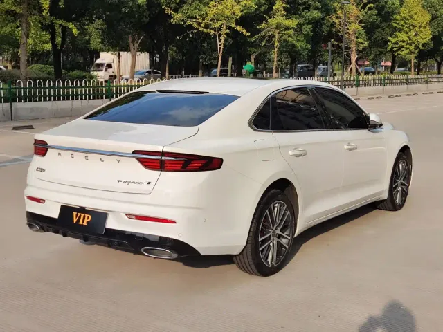Geely Xingrui — Фото автомобиля 6