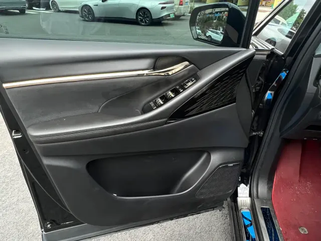 GAC Trumpchi M8 — Фото автомобиля 9