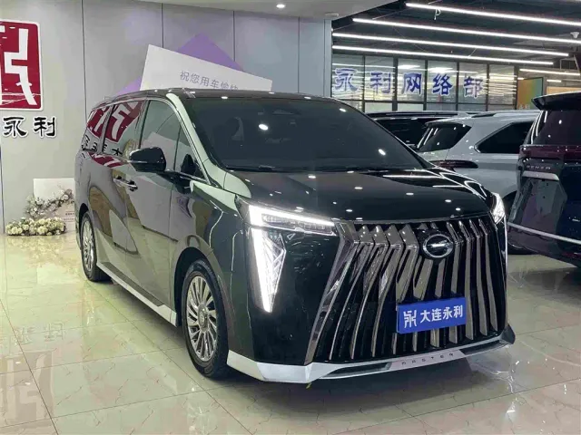 GAC Trumpchi M8 — Фото автомобиля 3
