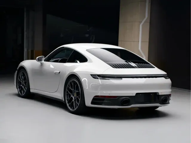 Porsche 911 — Фото автомобиля 5