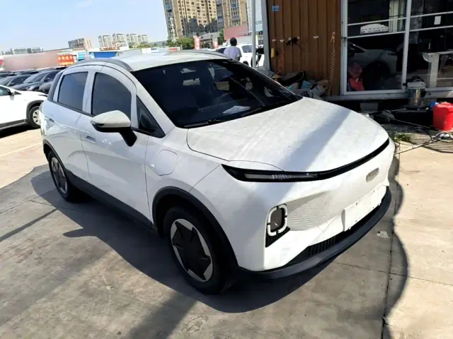Geely Geometry E Firefly — Фото автомобиля 3