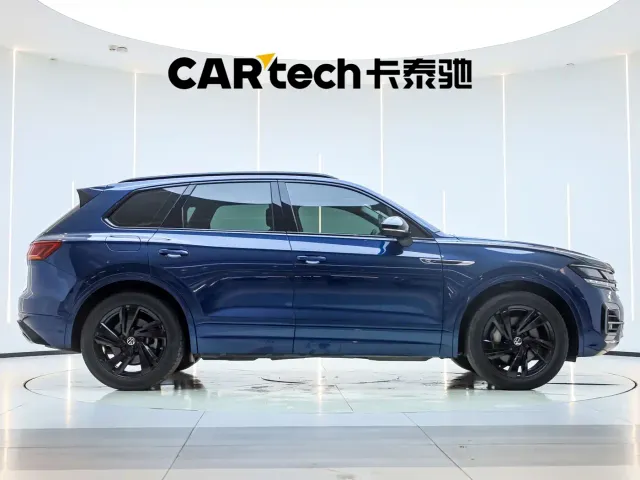 Volkswagen Touareg — Фото автомобиля 6