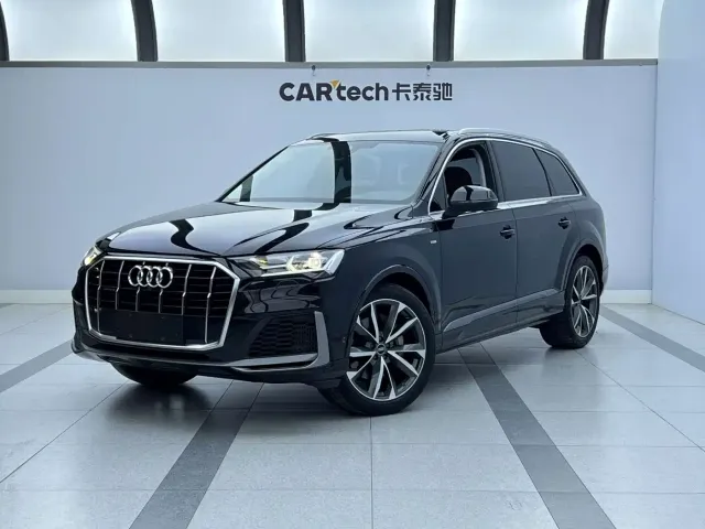 Фотография автомобиля — Audi Q7