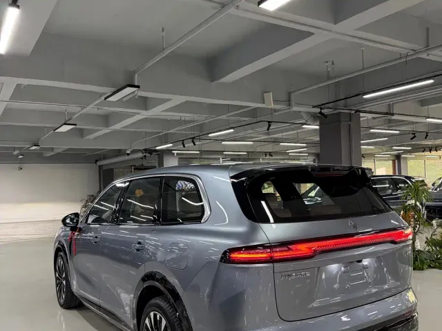 Huajing Baojun S — Фото автомобиля 12