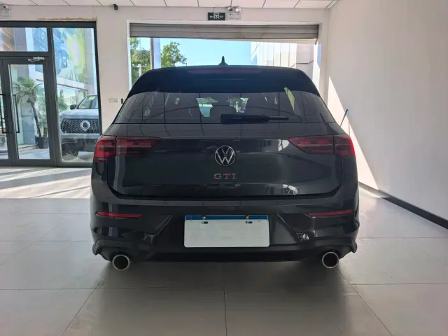 Volkswagen Golf GTI — Фото автомобиля 13