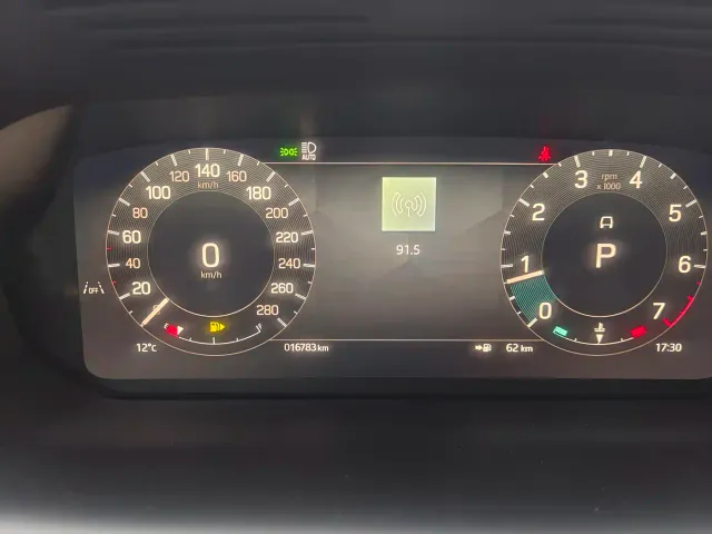 Land Rover Discovery Sport — Фото автомобиля 6