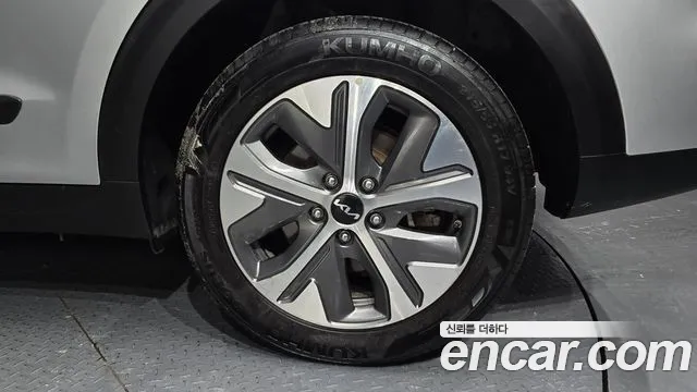 Kia Niro Niro Plus Air — Фото автомобиля 21