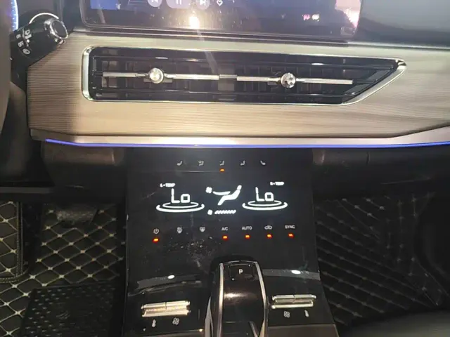 Chery Tiggo 8 — Фото автомобиля 12