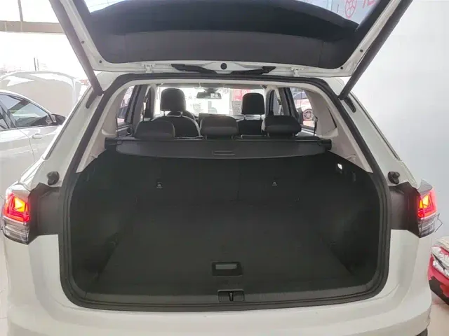 Volkswagen Tayron — Фото автомобиля 18