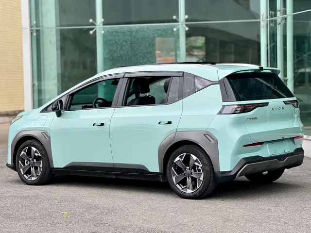 GAC Aion Y — Фото автомобиля 4