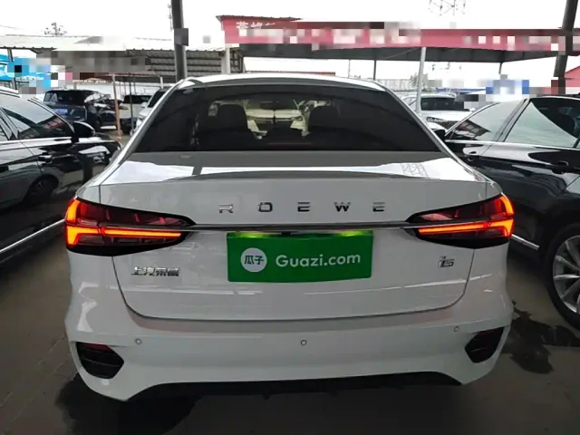 Roewe i5 — Фото автомобиля 5