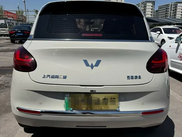 Wuling Bingo — Фото автомобиля 10