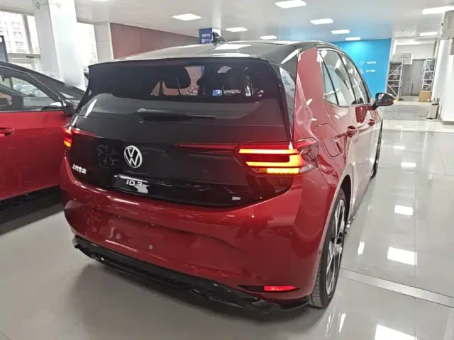 Volkswagen ID.3 — Фото автомобиля 6