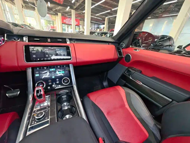 Land Rover Range Rover Sport — Фото автомобиля 28