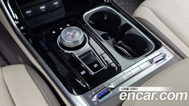 Kia Canival Carnival 4 поколение Бензин 7 мест Signature — Фото автомобиля 9