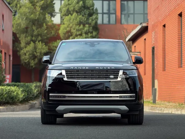 Land Rover Range Rover — Фото автомобиля 3