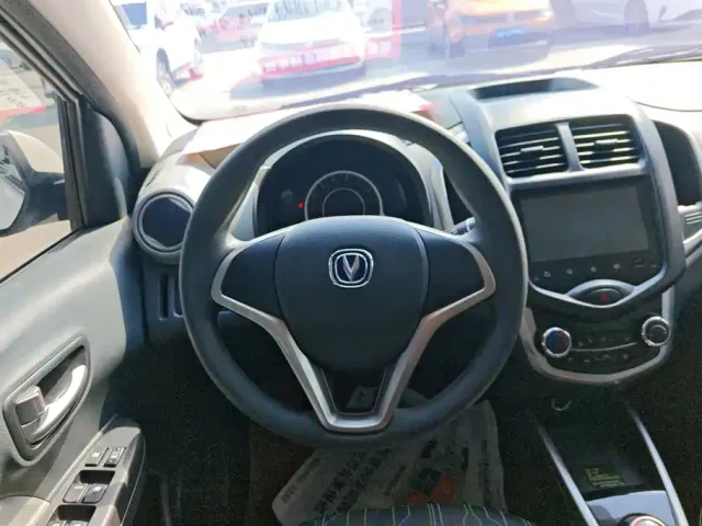 Changan Benben E-Star — Фото автомобиля 15