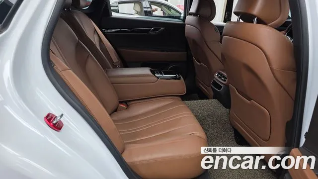 Genesis G80 Бензин 2.5 турбо AWD — Фото автомобиля 9