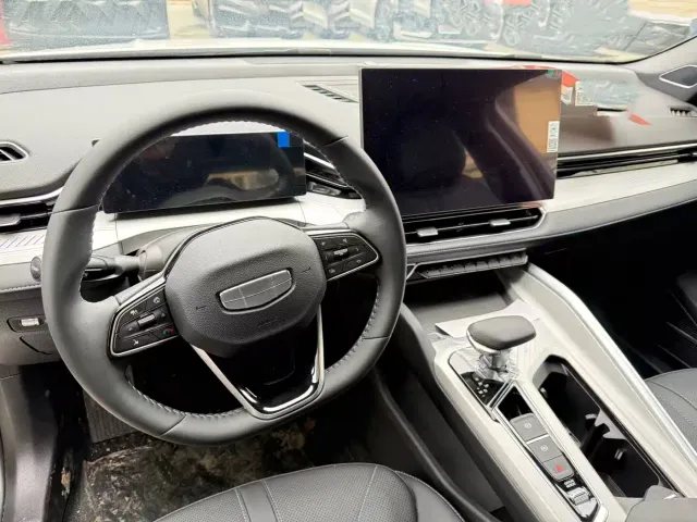 Geely Xingrui — Фото автомобиля 4