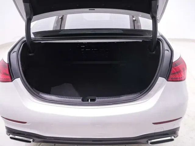 Mercedes-Benz C-Class — Фото автомобиля 19