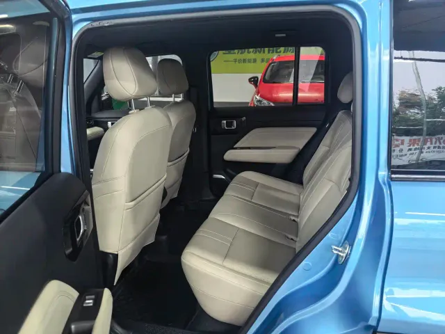 Baojun Yep Plus — Фото автомобиля 5