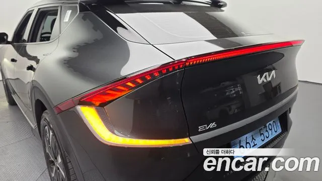Kia EV6 — Фото автомобиля 23