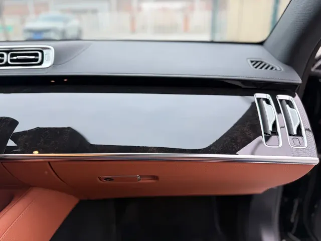 Mercedes-Benz Maybach S-Class — Фото автомобиля 23