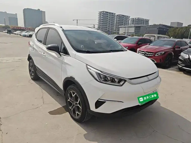 BYD Yuan Pro — Фото автомобиля 3