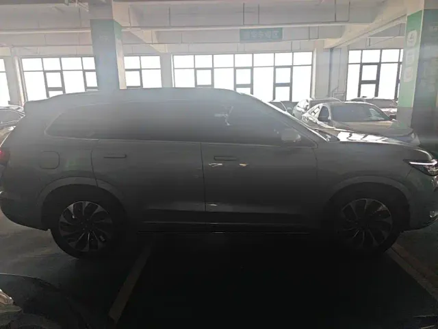 Aito M7 — Фото автомобиля 26