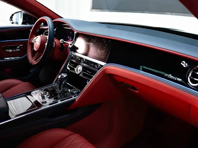 Bentley Flying Spur — Фото автомобиля 14