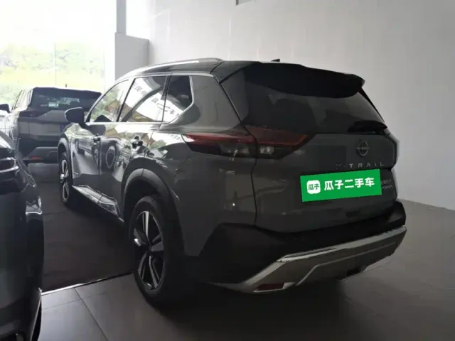 Nissan X-Trail — Фото автомобиля 4