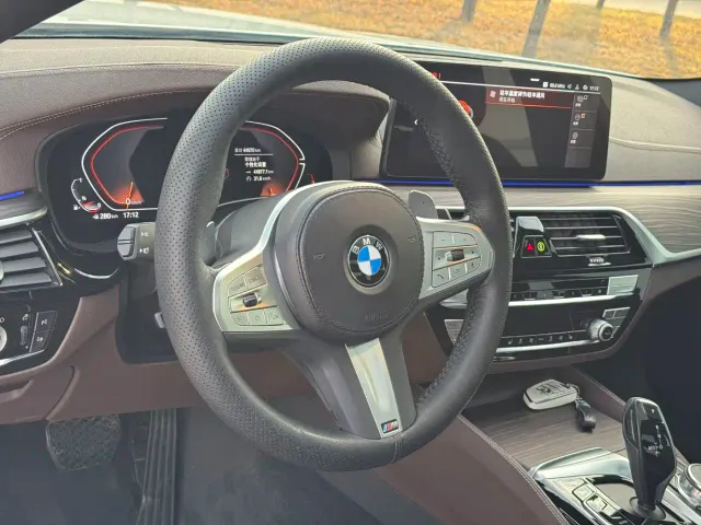 BMW 5 Series — Фото автомобиля 4