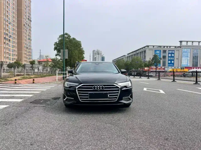 Audi A6L — Фото автомобиля 2