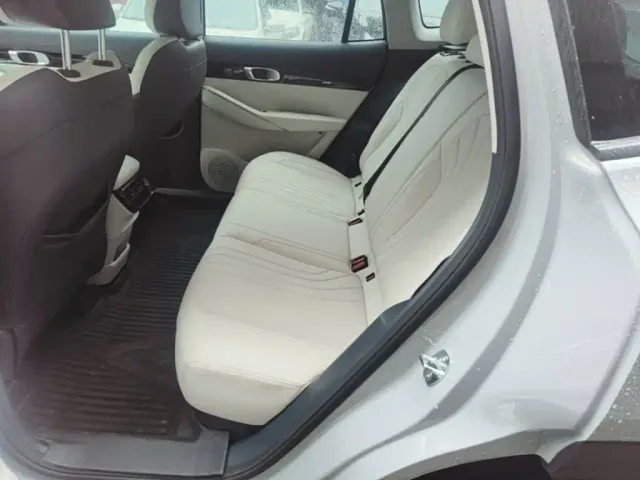 Geely Galaxy E5 — Фото автомобиля 16