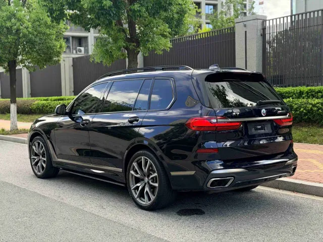 BMW X7 — Фото автомобиля 18