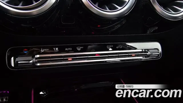 Mercedes-Benz EQA — Фото автомобиля 18