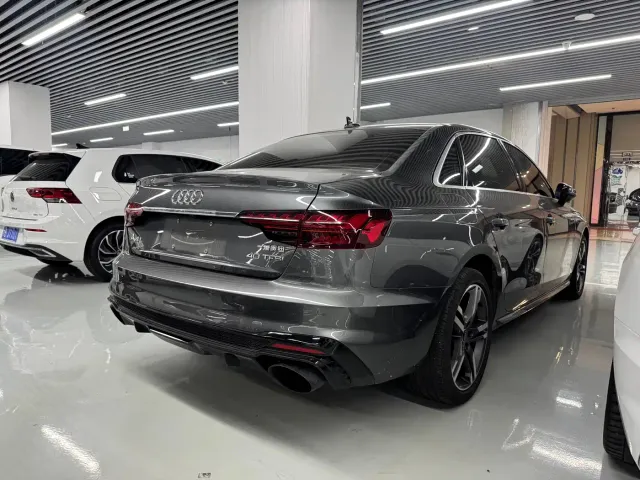 Audi A4L — Фото автомобиля 19