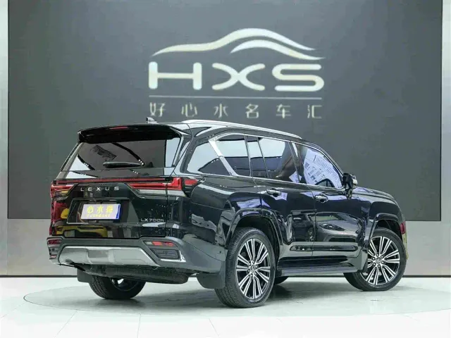 Lexus LX — Фото автомобиля 4