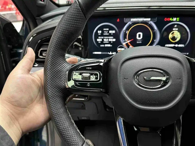 GAC Trumpchi GS8 — Фото автомобиля 20