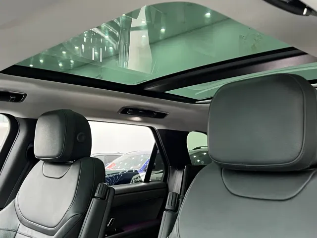 Land Rover Range Rover Sport — Фото автомобиля 7