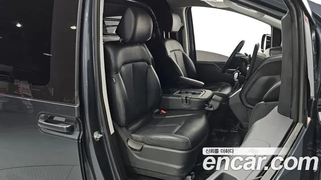 Hyundai Staria Staria Карго 3 места — Фото автомобиля 10